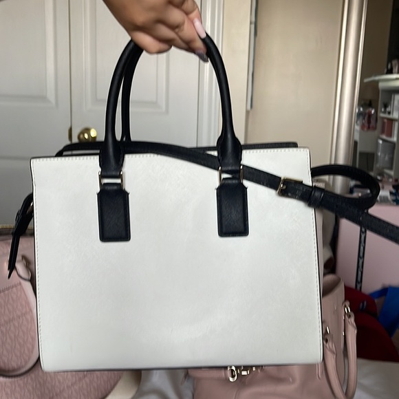 Kate spade purse - Picture 3 of 5